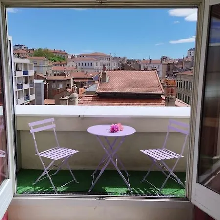 Le Celestine Tres Joli T2 Centre -garage Apartment *
